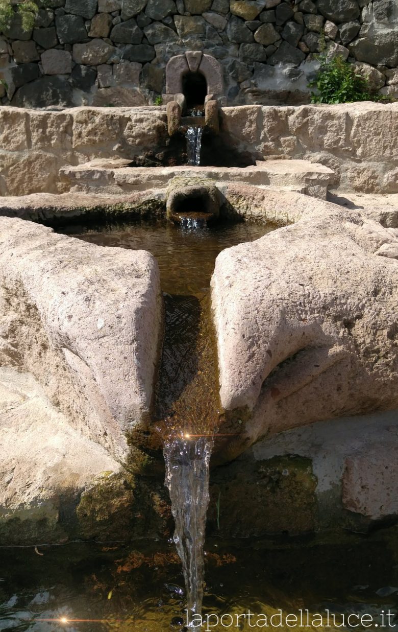 Una storia di guarigione (guarigione,sorriso,monastero,guarire,postura) La Porta della Luce
