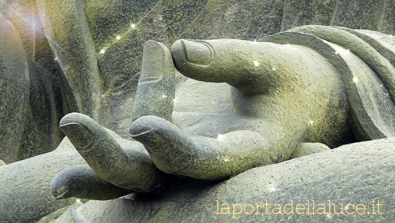 Il Mudra dell'Energia (mudra dell'energia,apan-mudra,yoga,mudra,energia) La Porta della Luce