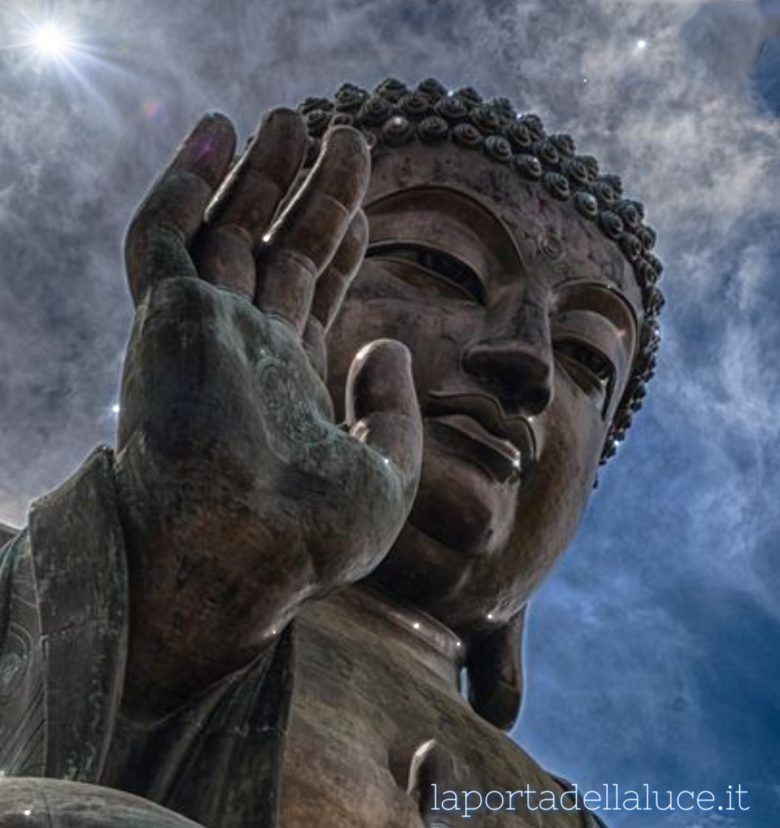 Il Mudra della Protezione (mudra,protezione,meridiani,meditazione) La Porta della Luce