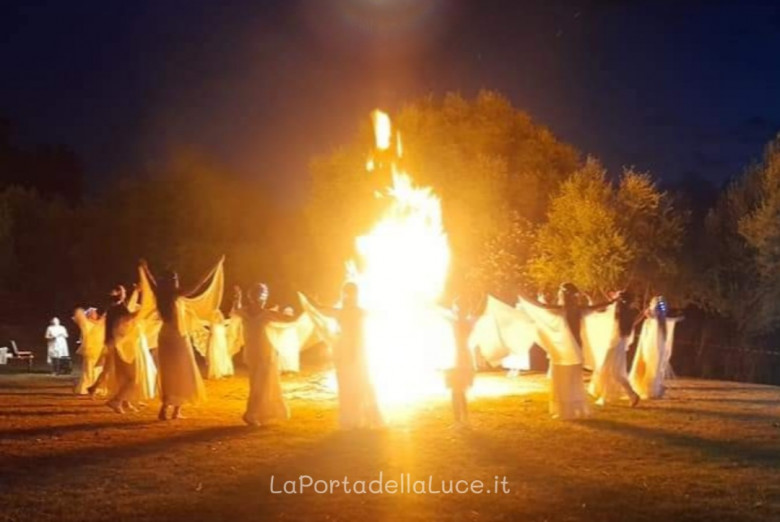 I Regni di evoluzione e i Maestri Ascesi della Fratellanza Bianca (maestri ascesi,arcangeli,shamballa,ascensione,fratellanza bianca,Raggi Divini) La Porta della Luce