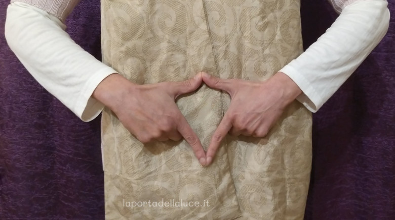 Meditazione per l'attivazione del Chakra di Base o Portale di Gaia (audio-meditazione guidata) - La Porta della Luce Meditazione per l'attivazione del Chakra di Base o Portale di Gaia (audio-meditazione guidata) (portale di gaia,chakra,meditazione,portali,terra,nodi hartmann,attivazione,audio) La Porta della Luce