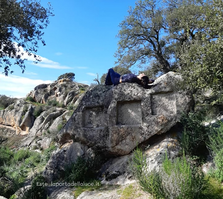Addormentarsi durante la meditazione (meditazione,addormentarsi,rilassare,respiro,chakra,pratica) La Porta della Luce